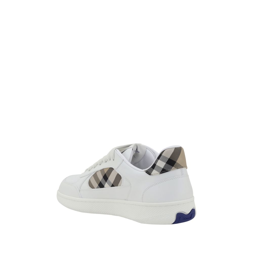 Turnschuhe aus Leder