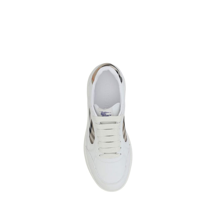 Turnschuhe aus Leder