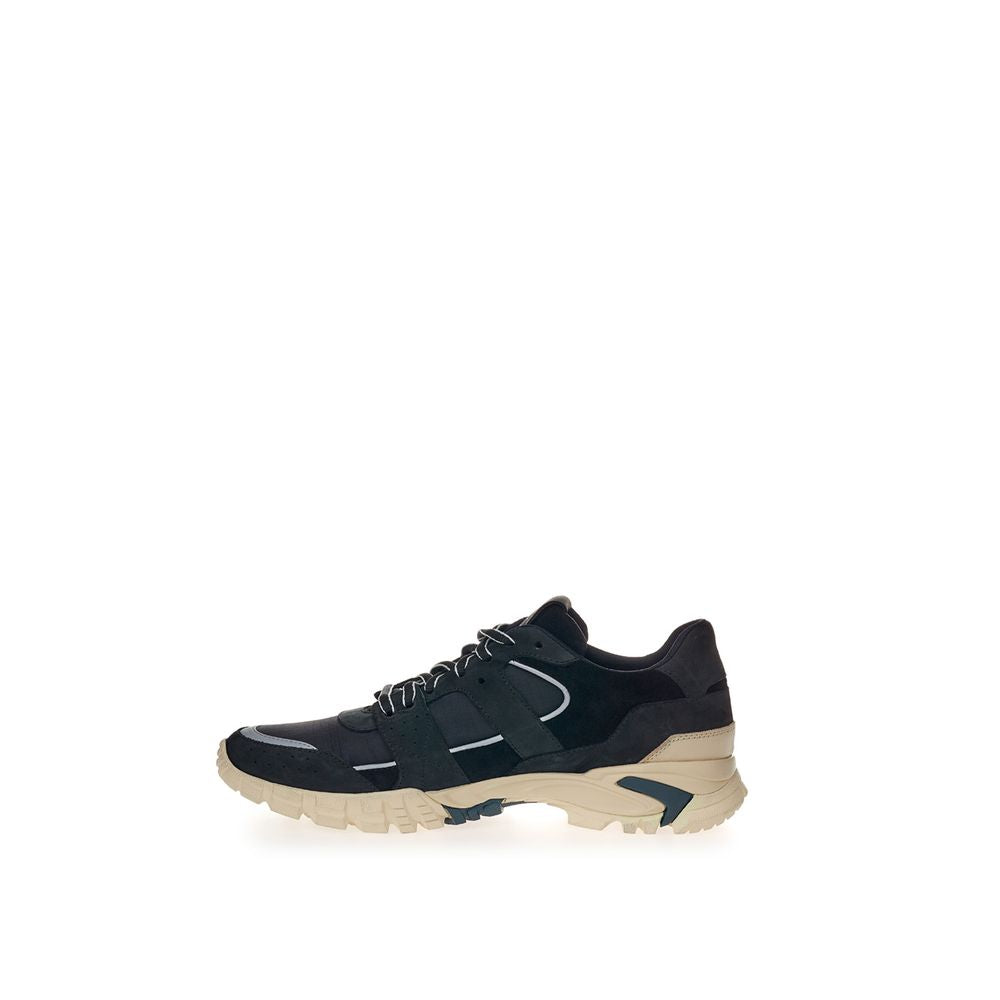 Schwarze Wildleder-Sneaker aus Leder