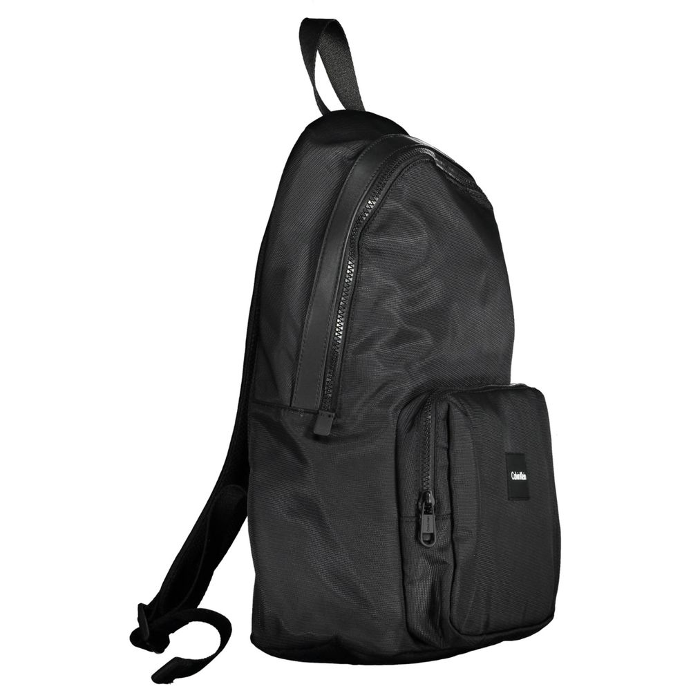 Schwarzer Rucksack