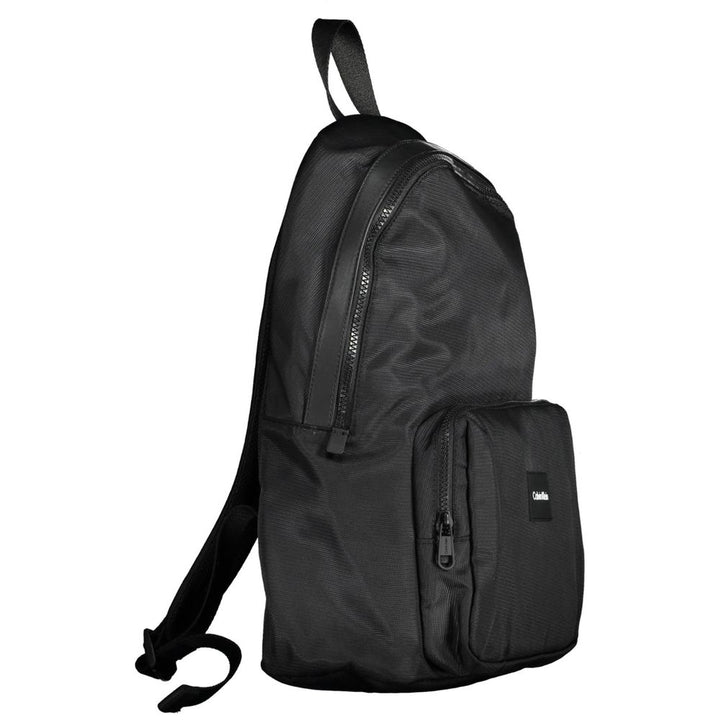 Schwarzer Rucksack