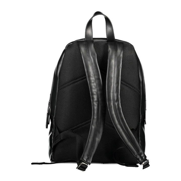 Schwarzer Rucksack für Männer