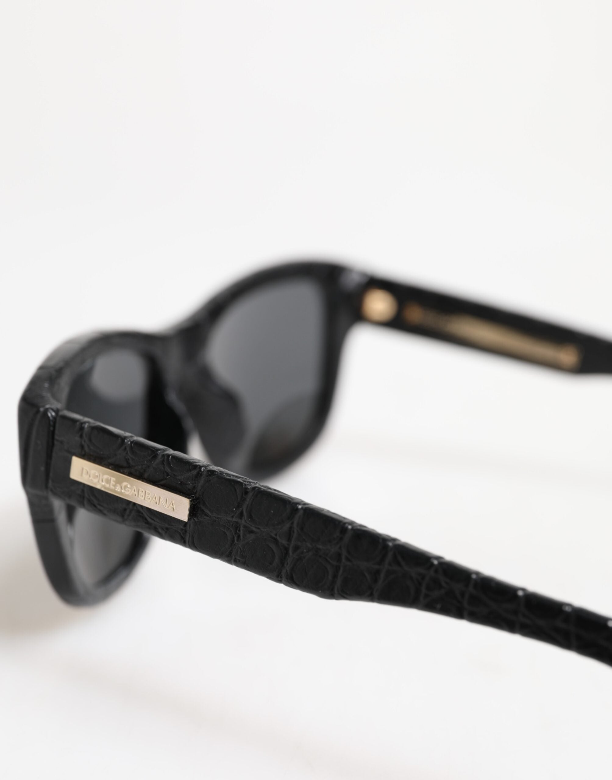 Schwarze Sonnenbrille DG4177