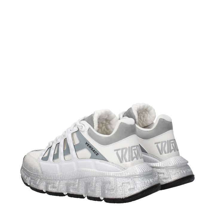Weißer Stoff Sportliche Turnschuhe